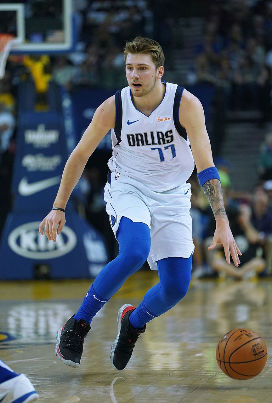 东契奇关键节点赛况扑朔迷离，塞尔维亚队带队取胜！